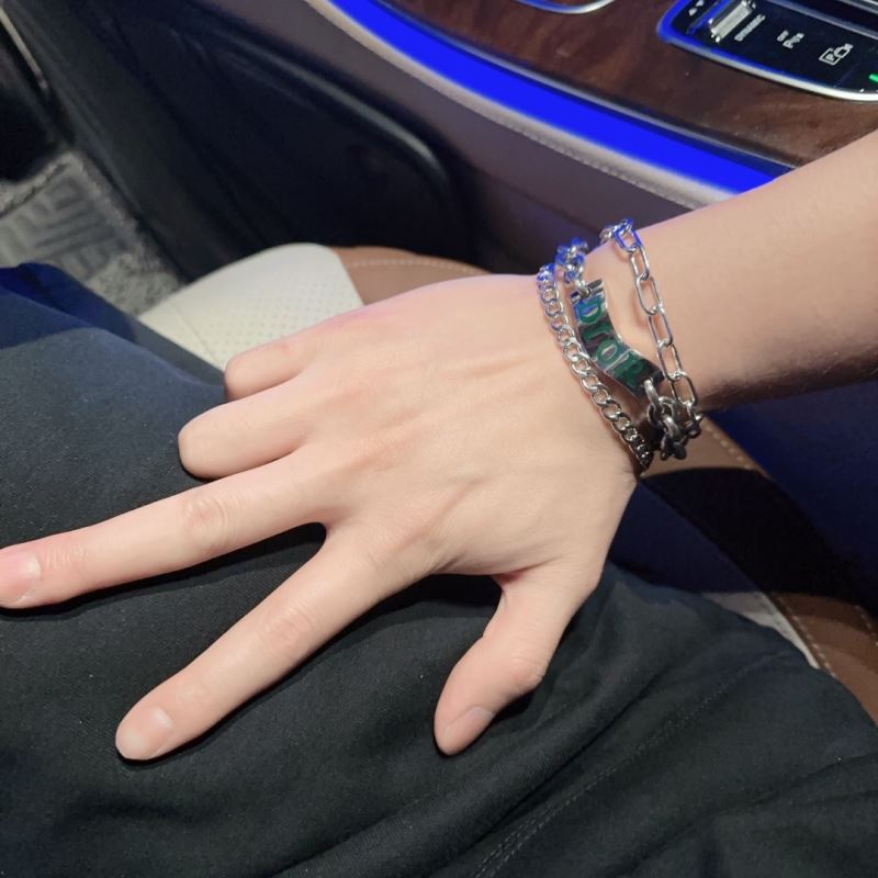 chr1st1an D10r bracelets